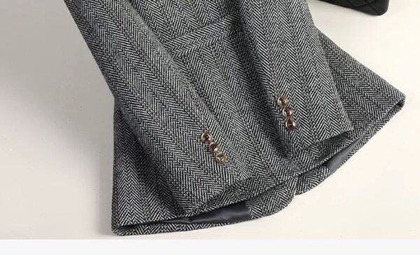 Sophisticated Wool Blazer For Women - Image 8