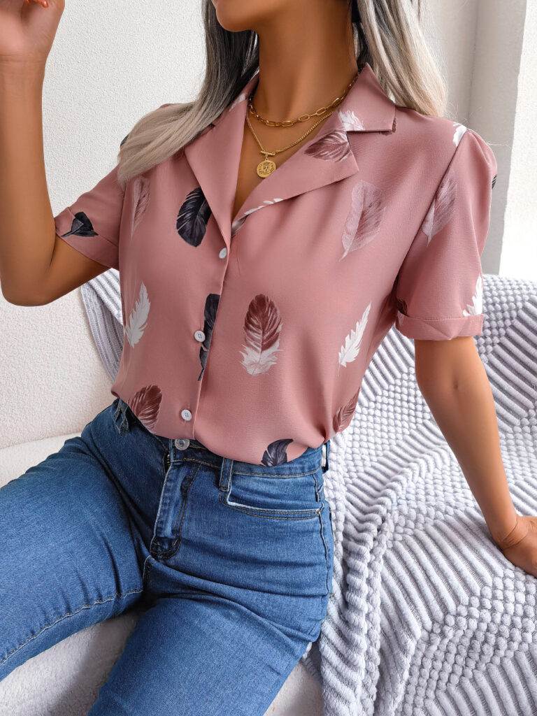 Elegant Womens Blazercollar Feather Top With A RelaxedShortsleeve Design