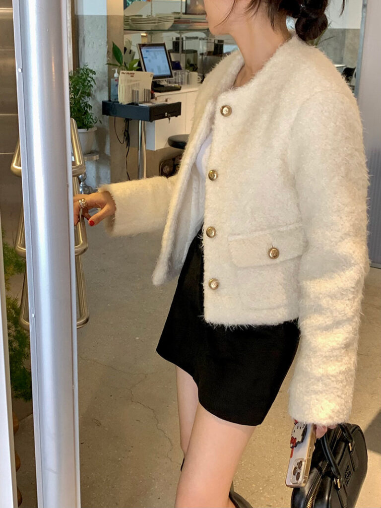 Women's Retro Elegant Single-Breasted Wool Coat