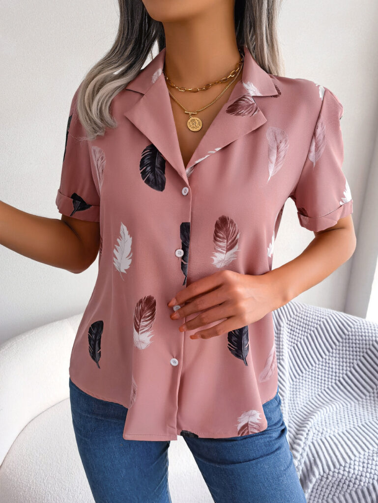 Elegant Womens Blazercollar Feather Top With A RelaxedShortsleeve Design