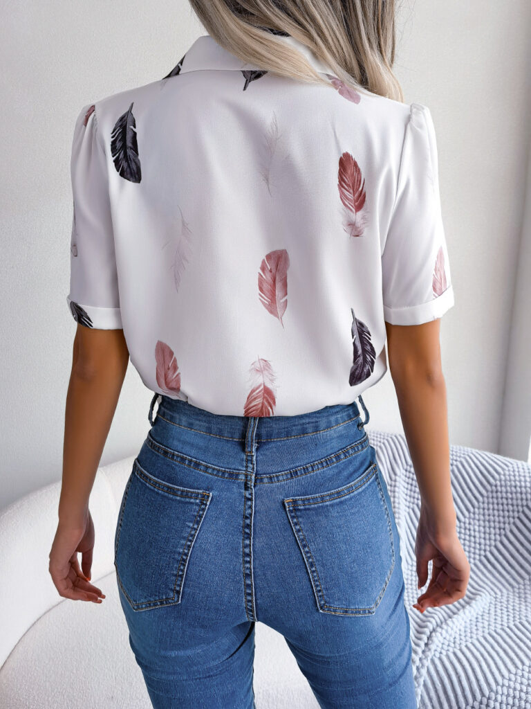 Elegant Womens Blazercollar Feather Top With A RelaxedShortsleeve Design