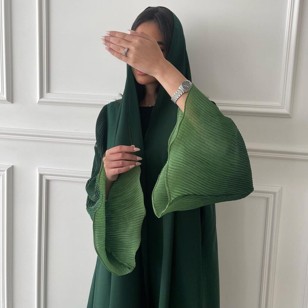 Arabian Dubai Chiffon Pleated Flared-Sleeve Color-Block Coat For Women