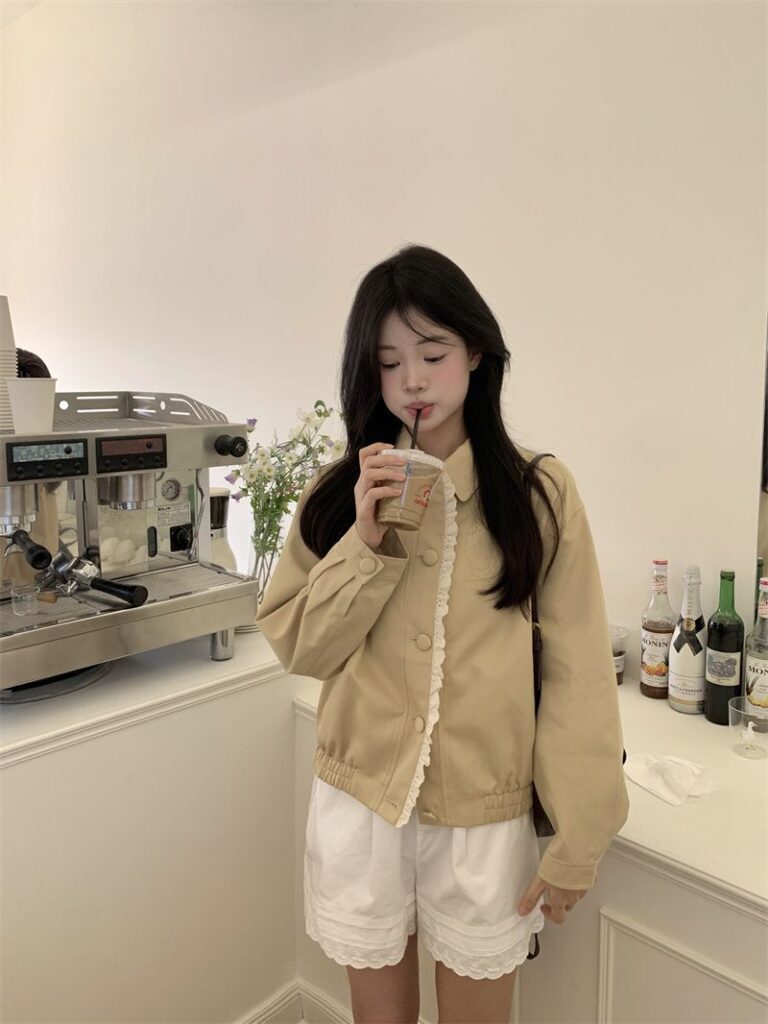 Womens Fashion Patchwork Lace Collar Short Coat
