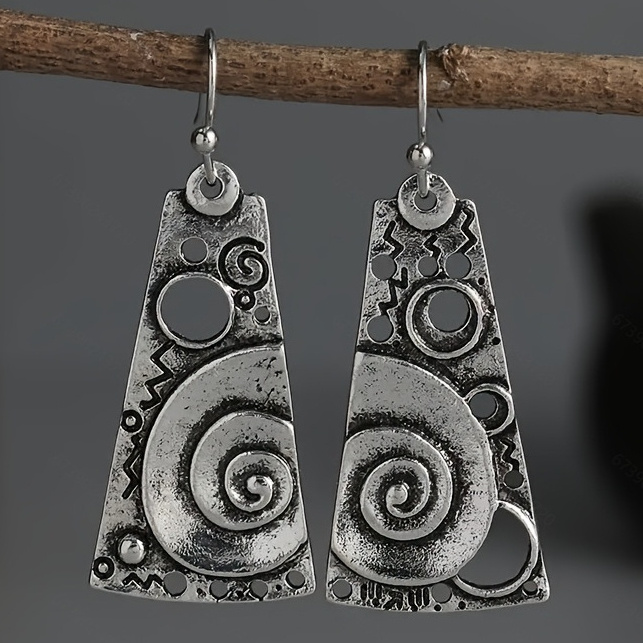 Vintage-style Trendy And Creative Earrings For Women In Europe And The US - Image 1