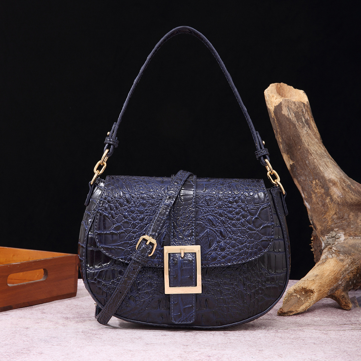 Handheld armpit crossbody baguette women's bag - Image 7