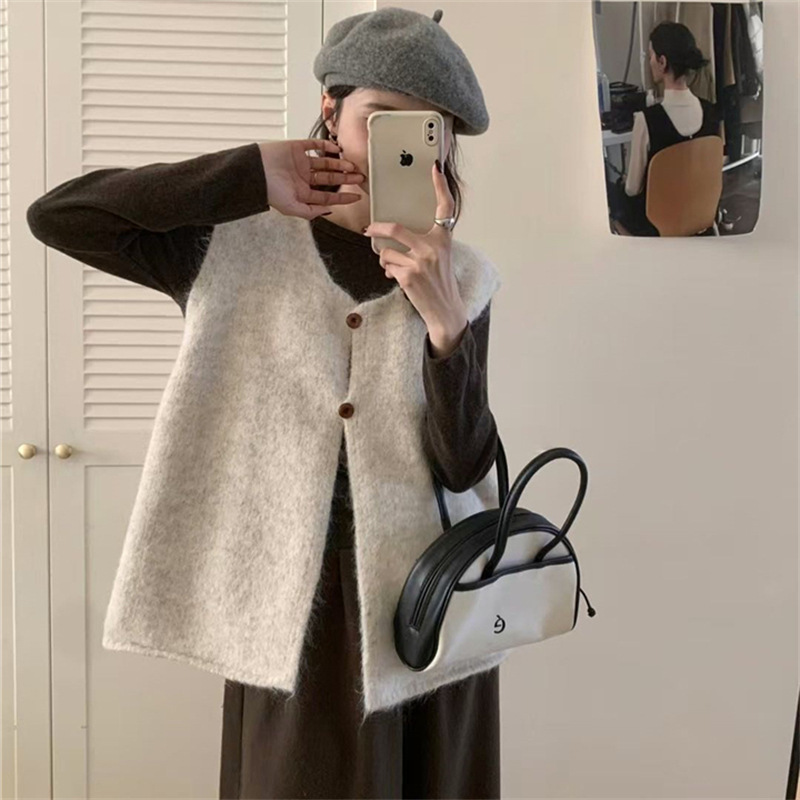 Korean-style Minimalist Versatile Loose-fit Layered Knit Vest - Image 3