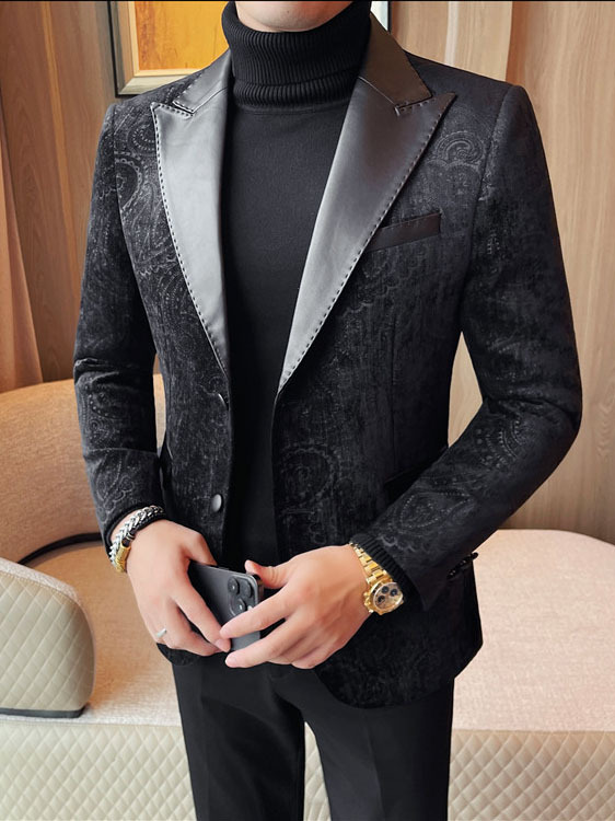 Jacquard Velvet Leather Lapel Men's Blazer - Image 3
