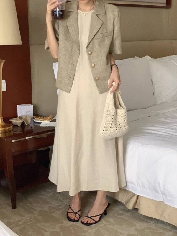 Elegant Midi Round-neck Sleeveless Vest Dress - Image 22