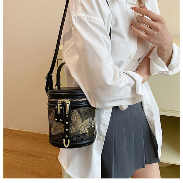 Versatile Handheld Shoulder Crossbody Bag - Image 9