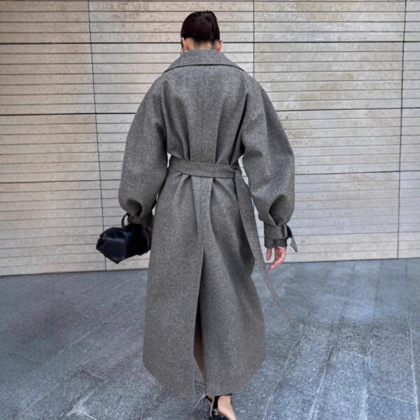 Fashionable Commuter-Style Lapel-Collar Split Loose Long Coat - Image 6