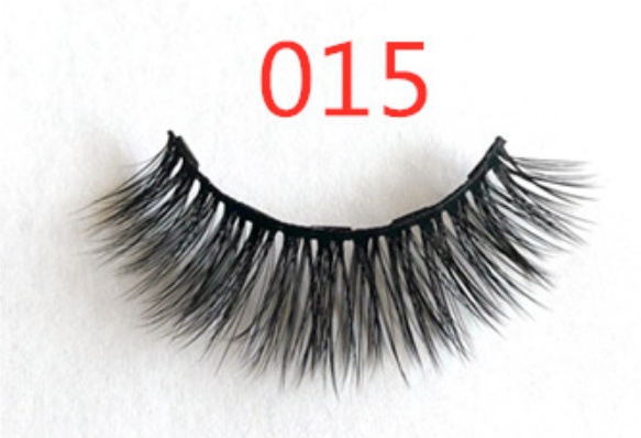 A Pair Of False Eyelashes With Magnets In Fashion - Image 30