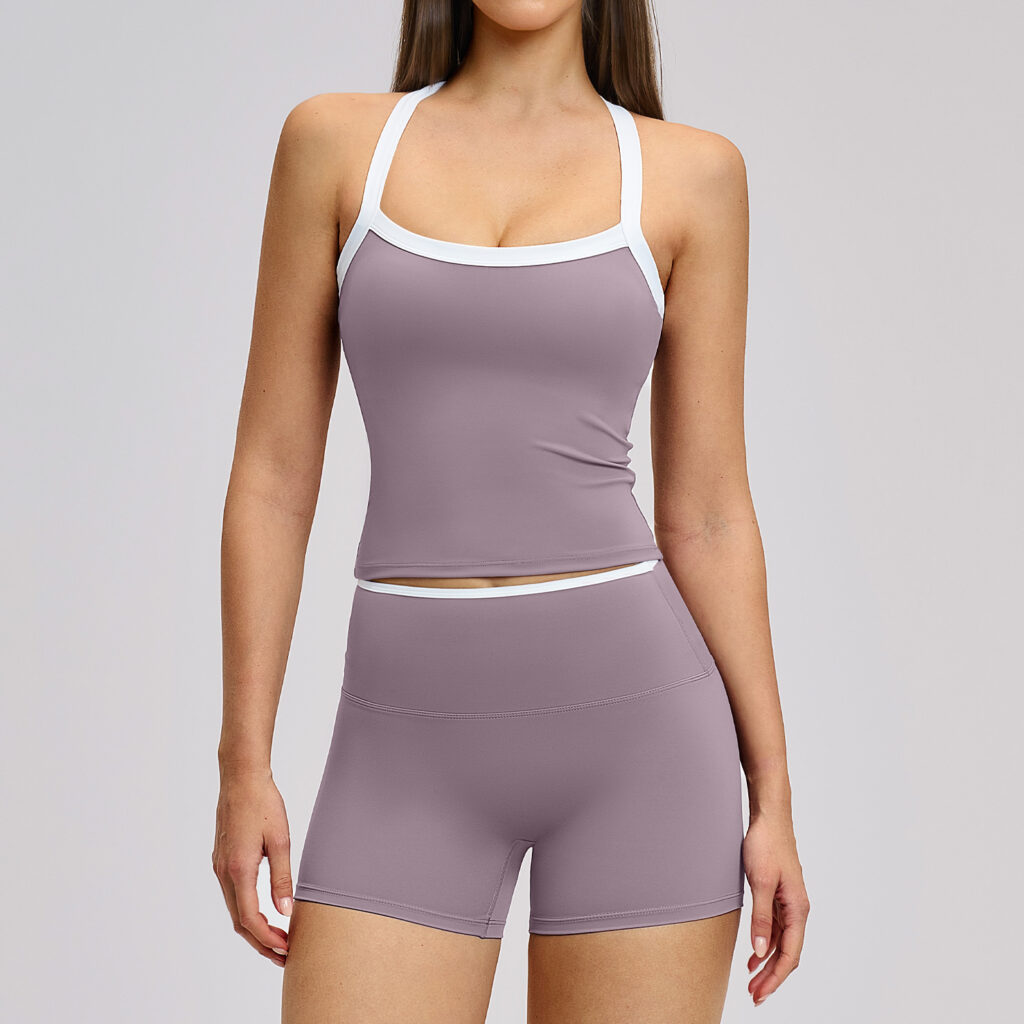 Nude-Feel Yoga Set Contrasting Colors, Crossed Back Design, Tight-Fitting Yoga Wear