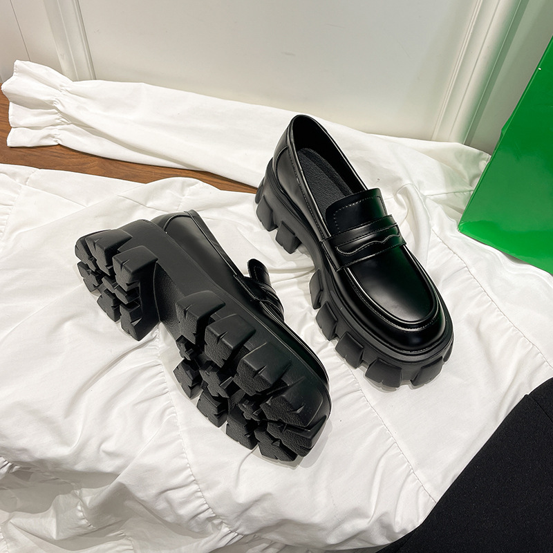 British Style Wide Fat Foot Loafers - Image 3