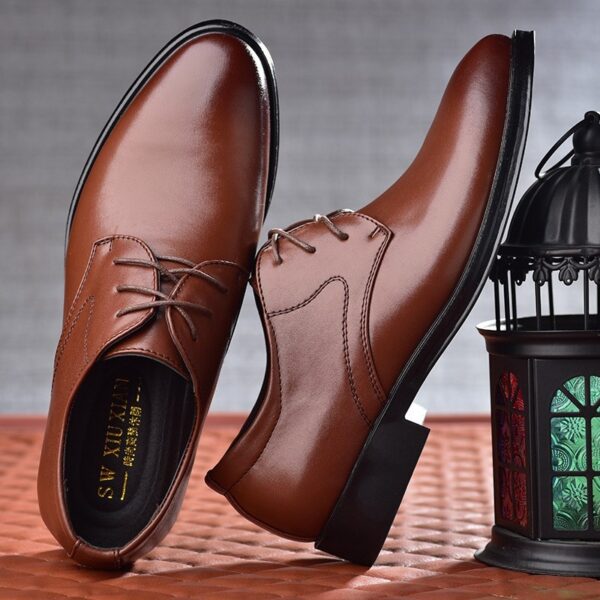 Black Shoes With Pointed Toe For Men - Image 5