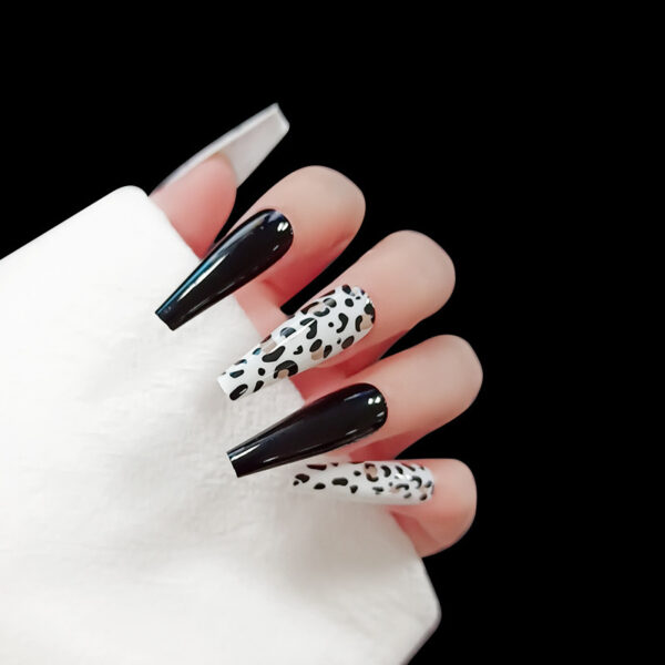 Long Ballet Nails With Flat And Pointed Water Droplets - Image 11