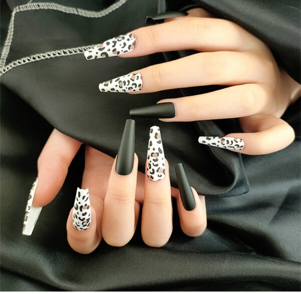Long Ballet Nails With Flat And Pointed Water Droplets - Image 10