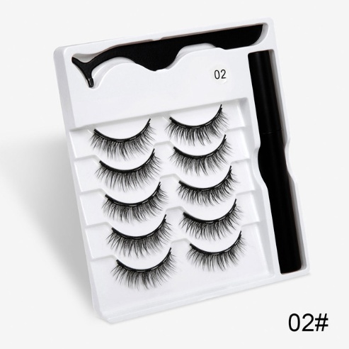 A Pair Of False Eyelashes With Magnets In Fashion - Image 83