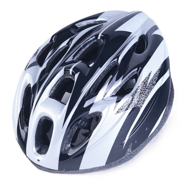 Bicycle riding helmet - Image 12