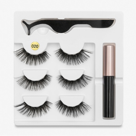 A Pair Of False Eyelashes With Magnets In Fashion - Image 70