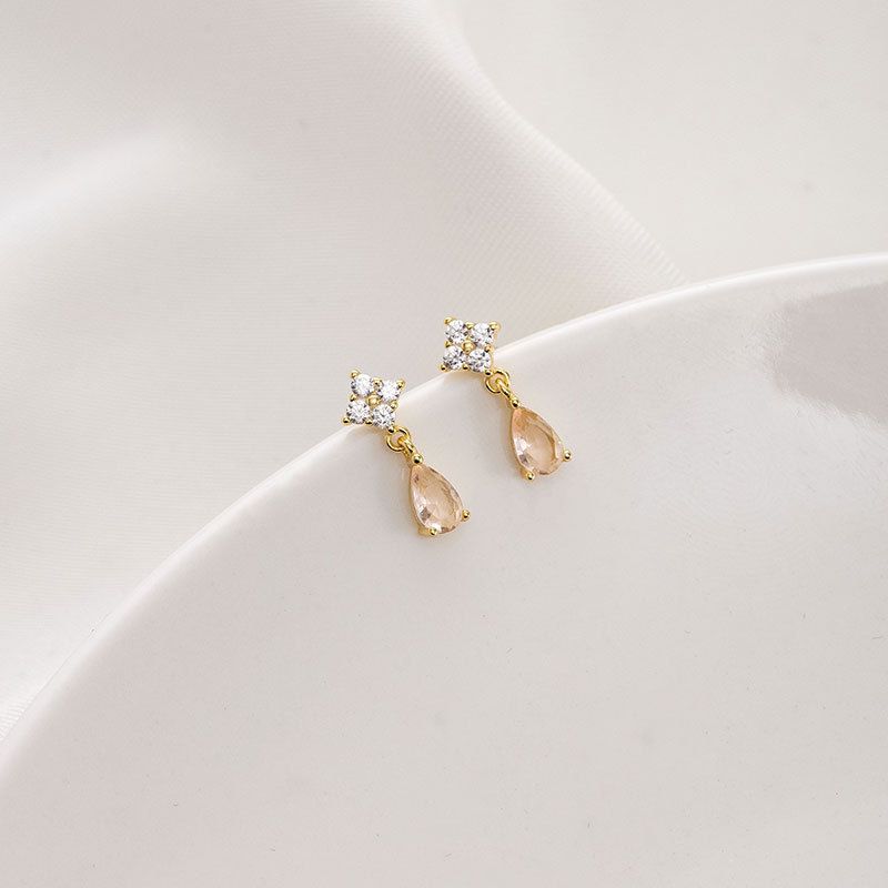 Versatile And Exquisite Womens Teardrop Earrings - Image 5