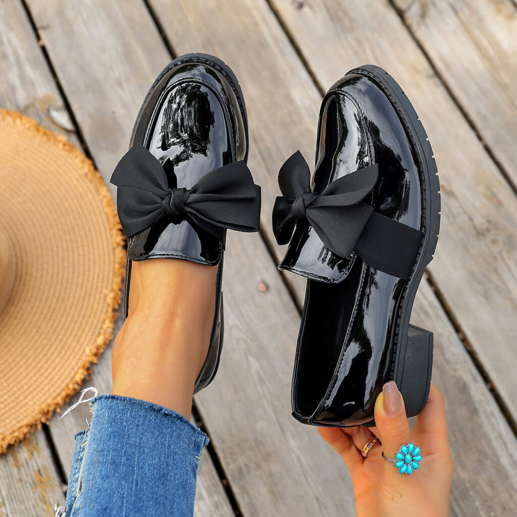 Plus-size Bow-knot Slip-on Loafers For Women