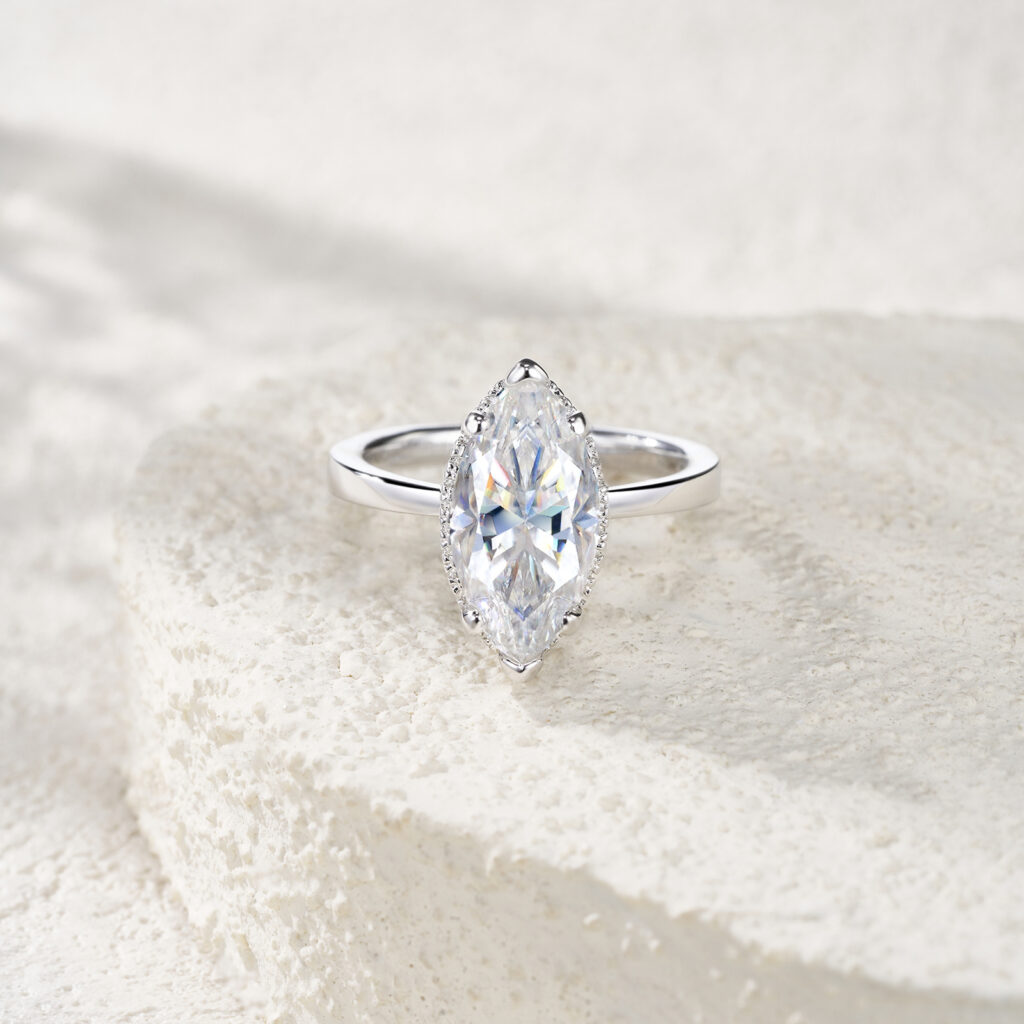 Engraved With Top-quality Moissanite, This Luxurious And Fashionable Minimalist Jewelry Set Features Exquisite Silver Accessories For Ladies. Made Of S925 Silver With Electroplated Platinum.