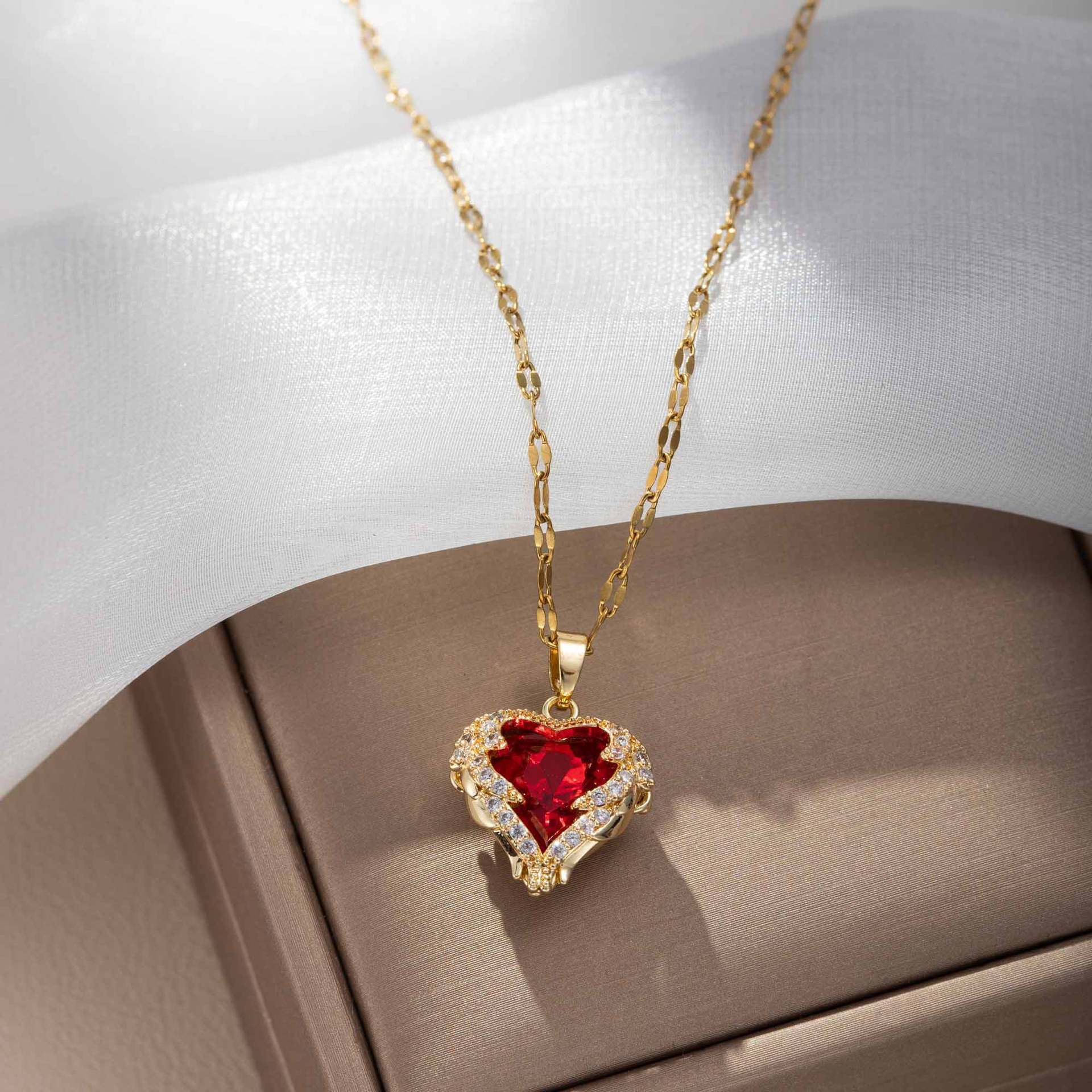 Ocean Heart Colorful Water-Gold Pendant Necklace For Women High-End Style - Image 11
