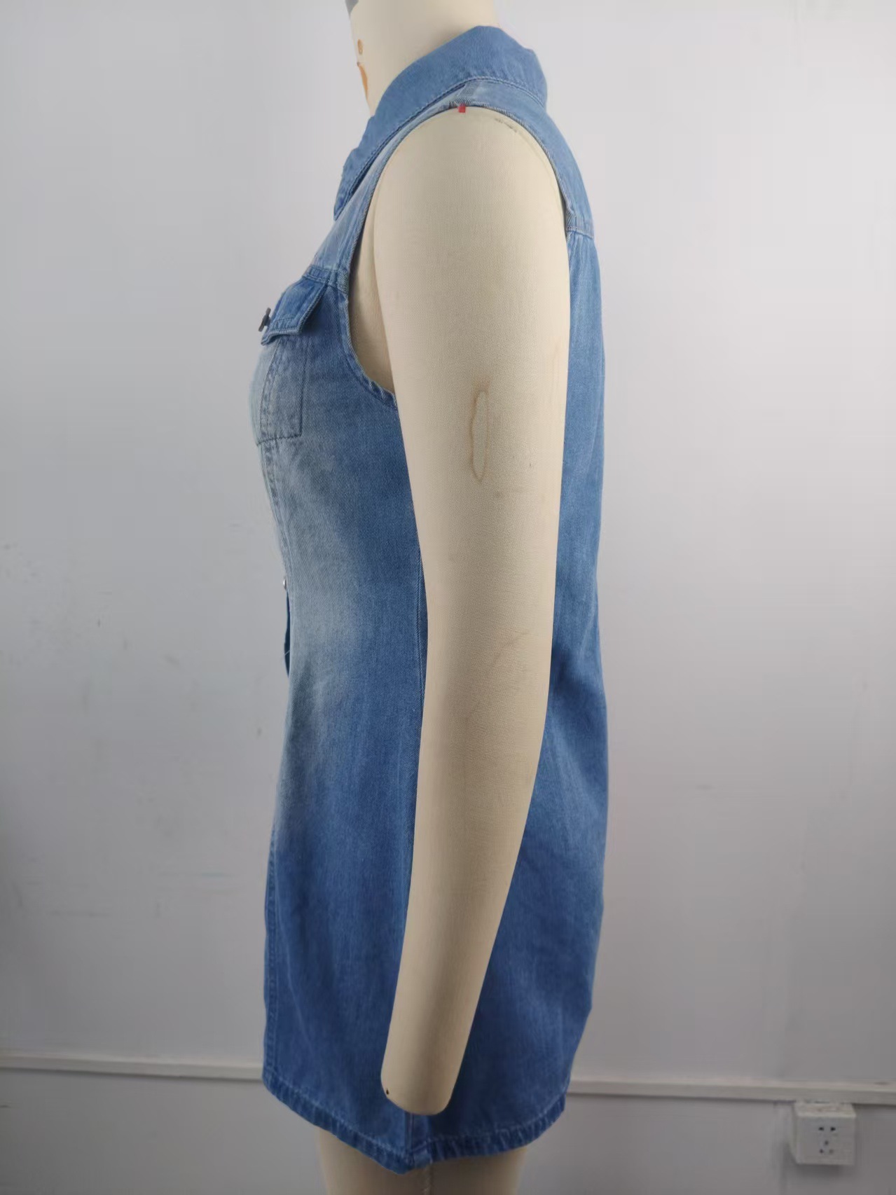 Womens Washed Slim-fit Sleeveless Midi Denim Dress - Image 12