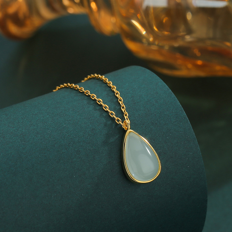 Dainty Water-drop Clavicle Necklace For Women - Image 1