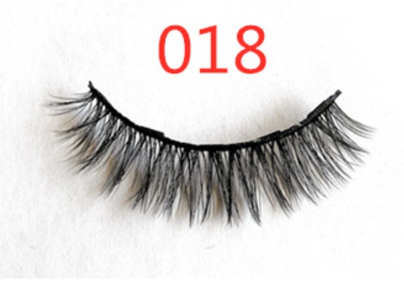 A Pair Of False Eyelashes With Magnets In Fashion - Image 20