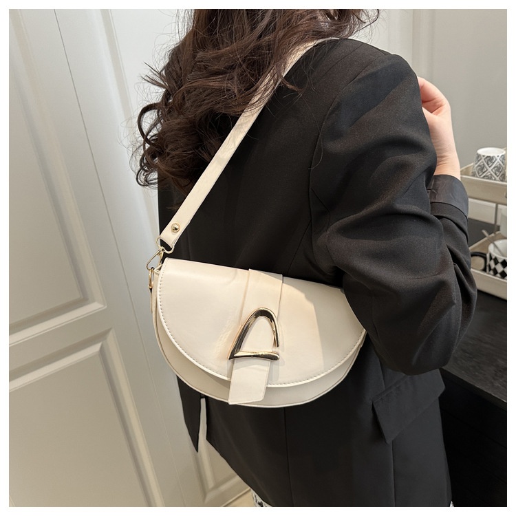 High-end, Fashionable Single-shoulder Bag Niche Saddle Bag