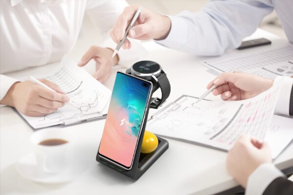3 In 1 Fast Charging Station Wireless Charger Stand Wireless Quick Charge Dock For Phone Holder - Image 22