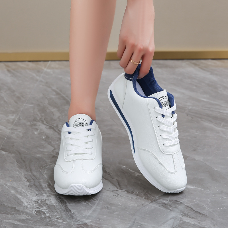 Plus-size Women's Leather Lace-up Casual Sneakers