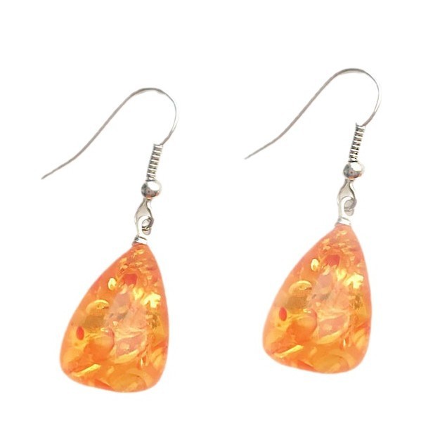 High-end, Sophisticated Beeswax-shaped Earrings - Image 3