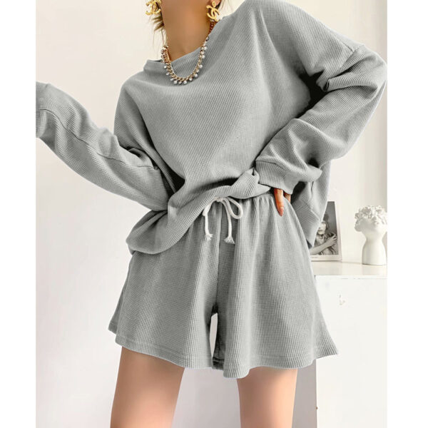 Knitted Long-sleeve Top And Shorts Pullover Vintage Set With Pockets - Image 4