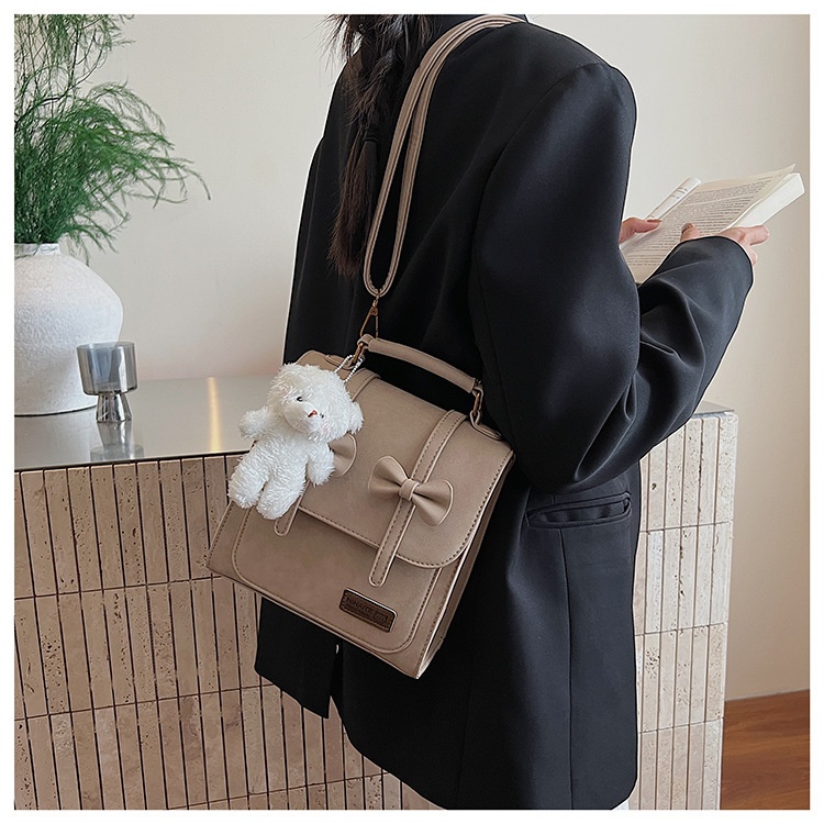 British-style Retro Chic Womens Backpack - Image 36