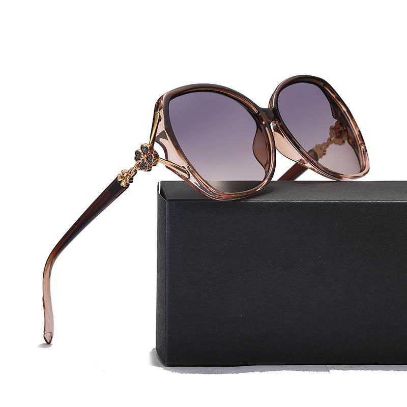 Luxury Women Polarized Sunglasses Women UV 400 - Image 1