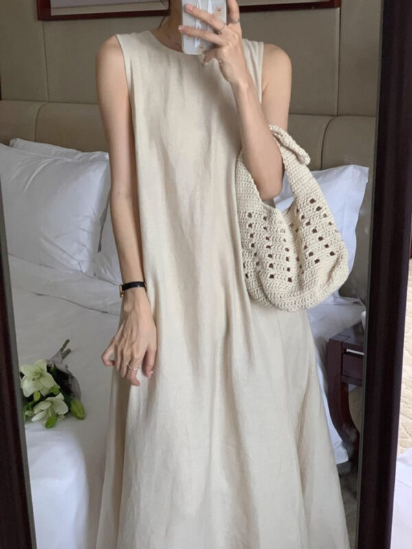 Elegant Midi Round-neck Sleeveless Vest Dress - Image 28