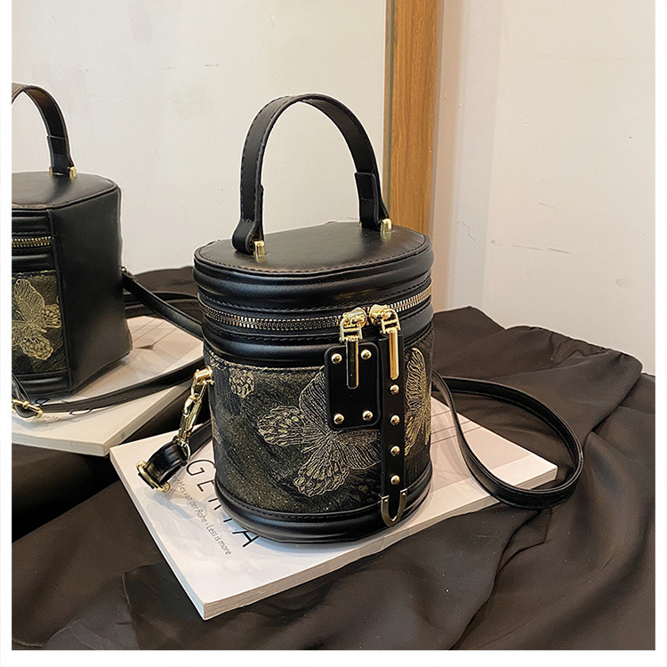 Versatile Handheld Shoulder Crossbody Bag - Image 17