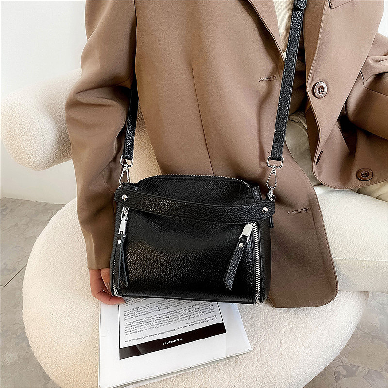 Fashion Personalized Handheld Crossbody Bag - Image 2