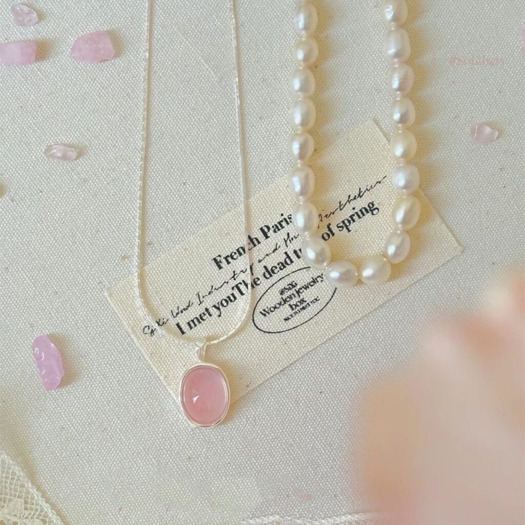 Strawberry Quartz Crystal Necklace Womens Pendant Collarbone
