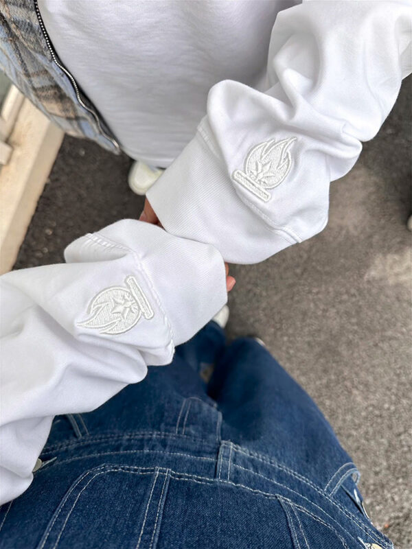 Mainstream Street-style Long-sleeve Base-layer Hoodie - Image 10