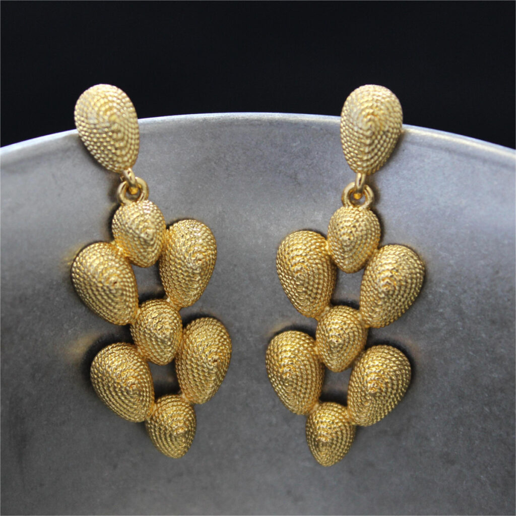 European And American French-style Vintage Plain Gold Earrings