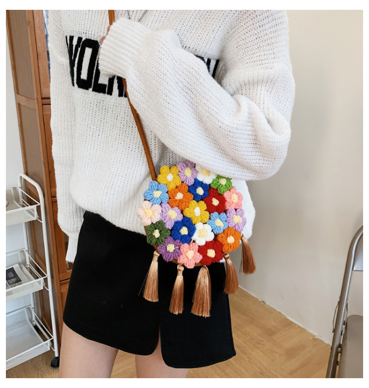 Ethnic Fluffy Bag For Women, Fashion Trend, Floral Small Round Bag, Stylish And Versatile, Can Be Worn On One Shoulder Or Cross-body - Image 15