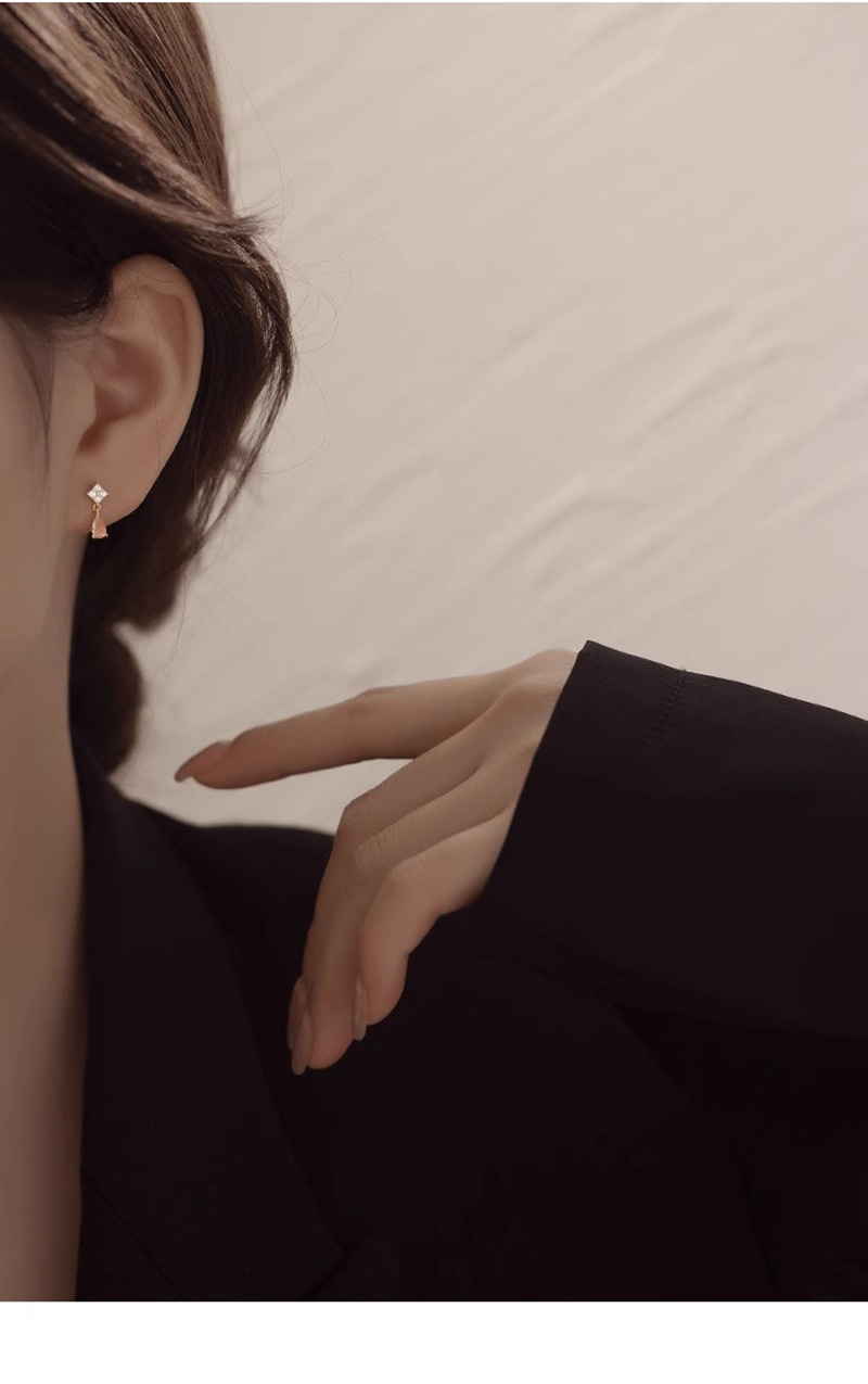Versatile And Exquisite Womens Teardrop Earrings - Image 8
