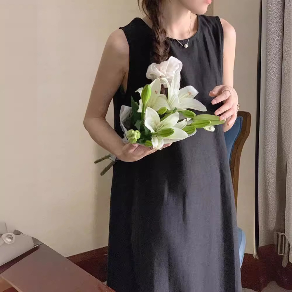 Elegant Midi Round-neck Sleeveless Vest Dress - Image 2