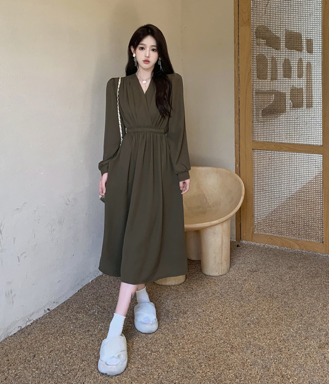 Elegant Long Sleeve V Neck Solid Color Dress - Image 9