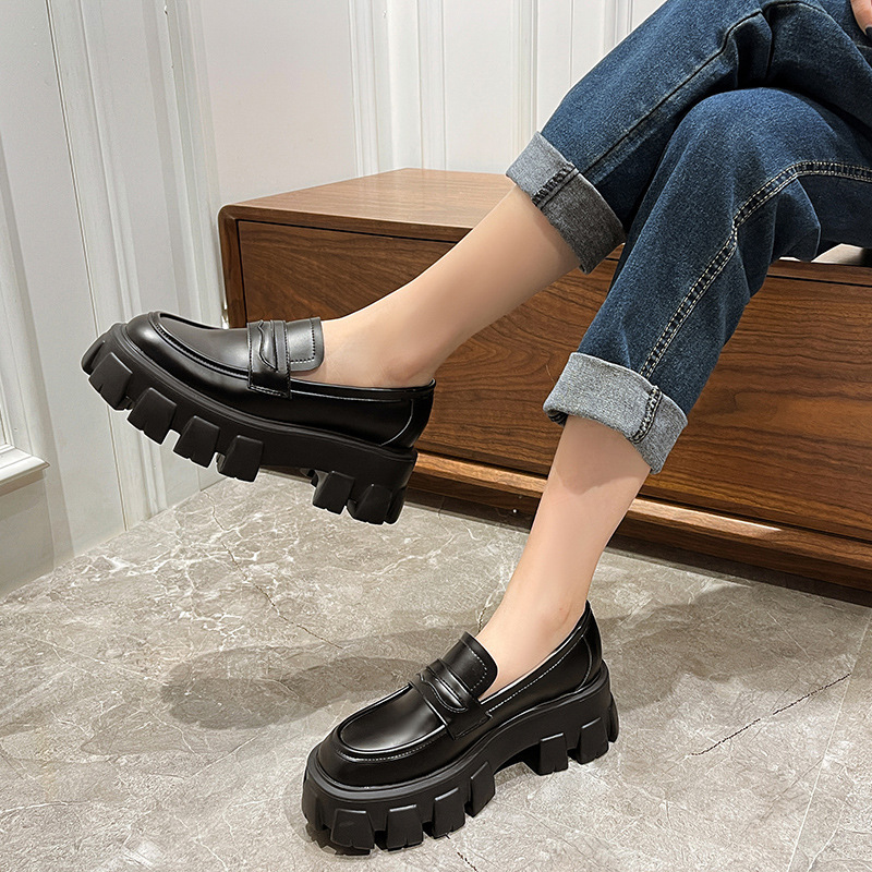 British Style Wide Fat Foot Loafers - Image 1