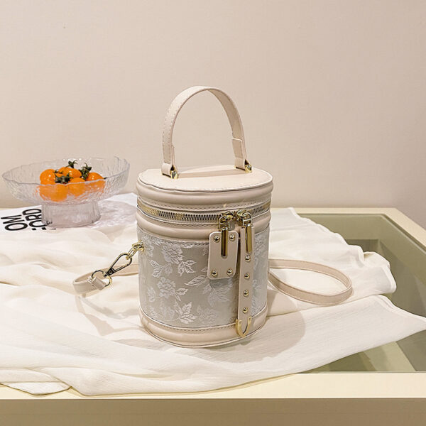 Versatile Handheld Shoulder Crossbody Bag - Image 3