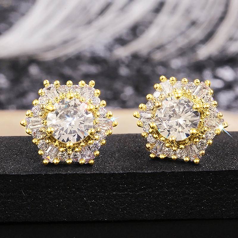 1 Pair Sparkly Hexagon Full Cubic Zirconia Stud Earrings For Women, Luxury Shiny Hypoallergenic Earrings For Daily Wear Wedding Party - Image 3